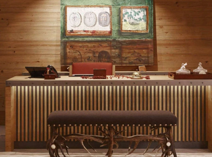 0013_The Capra Saas Fee_Schoene Aussichte Touristik_reception-1-1600x800